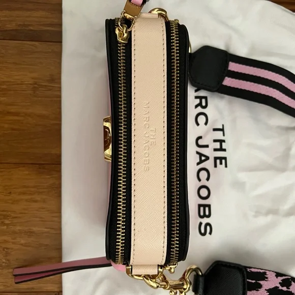 Marc Jacobs The Snapshot Camera Bag In Pink/Red Leopard - Picture 2 of 7